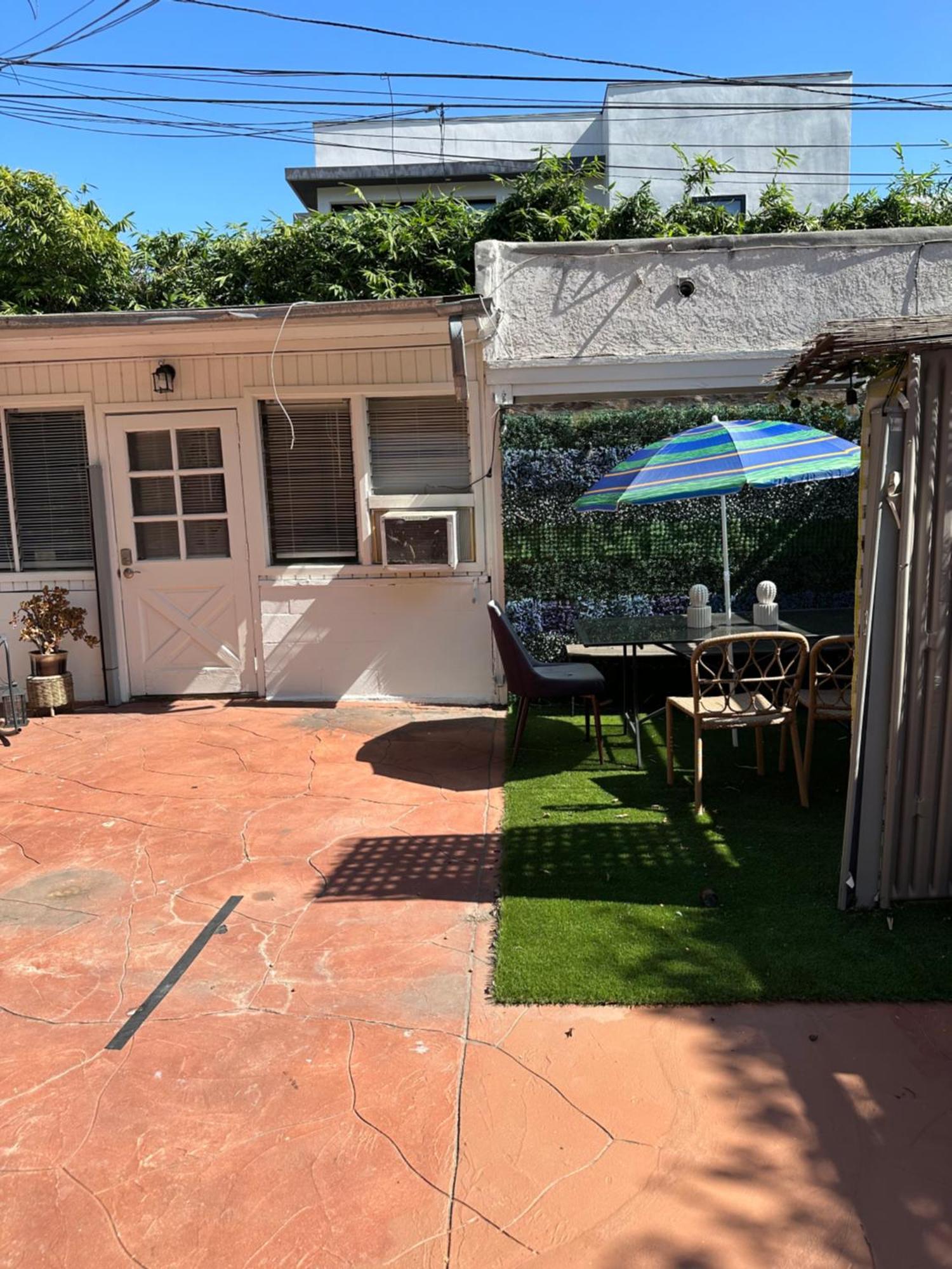 Сasa de vacaciones Cozy With Cool Outdoor Seating Area *
