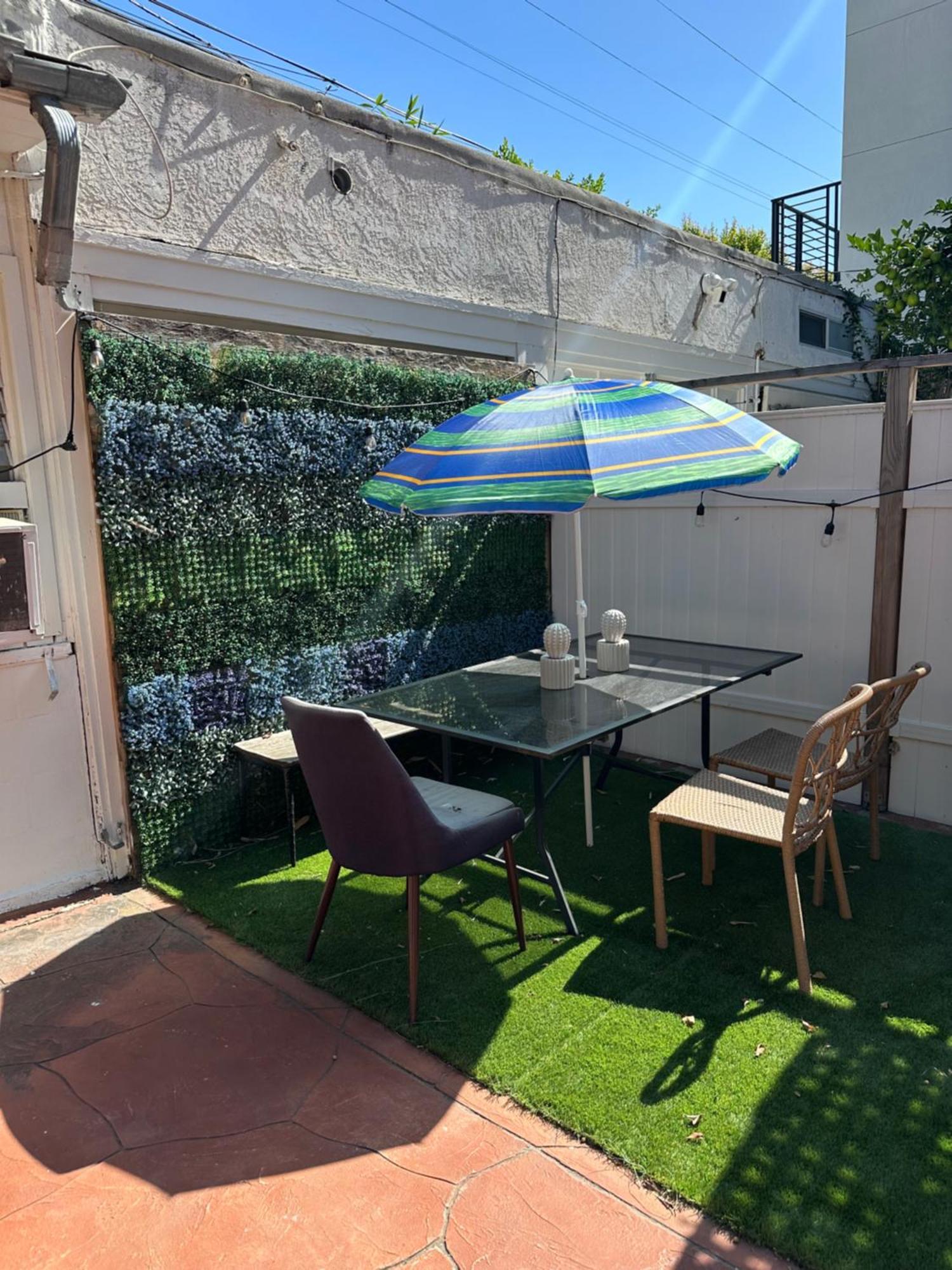 Сasa de vacaciones Cozy With Cool Outdoor Seating Area